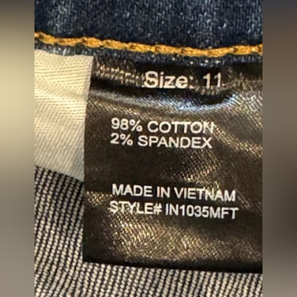 NWT Fashion Nova Road Tripper Ripped Stretch Flare Jeans, Blue, Sz 11 Tall - Picture 14 of 15